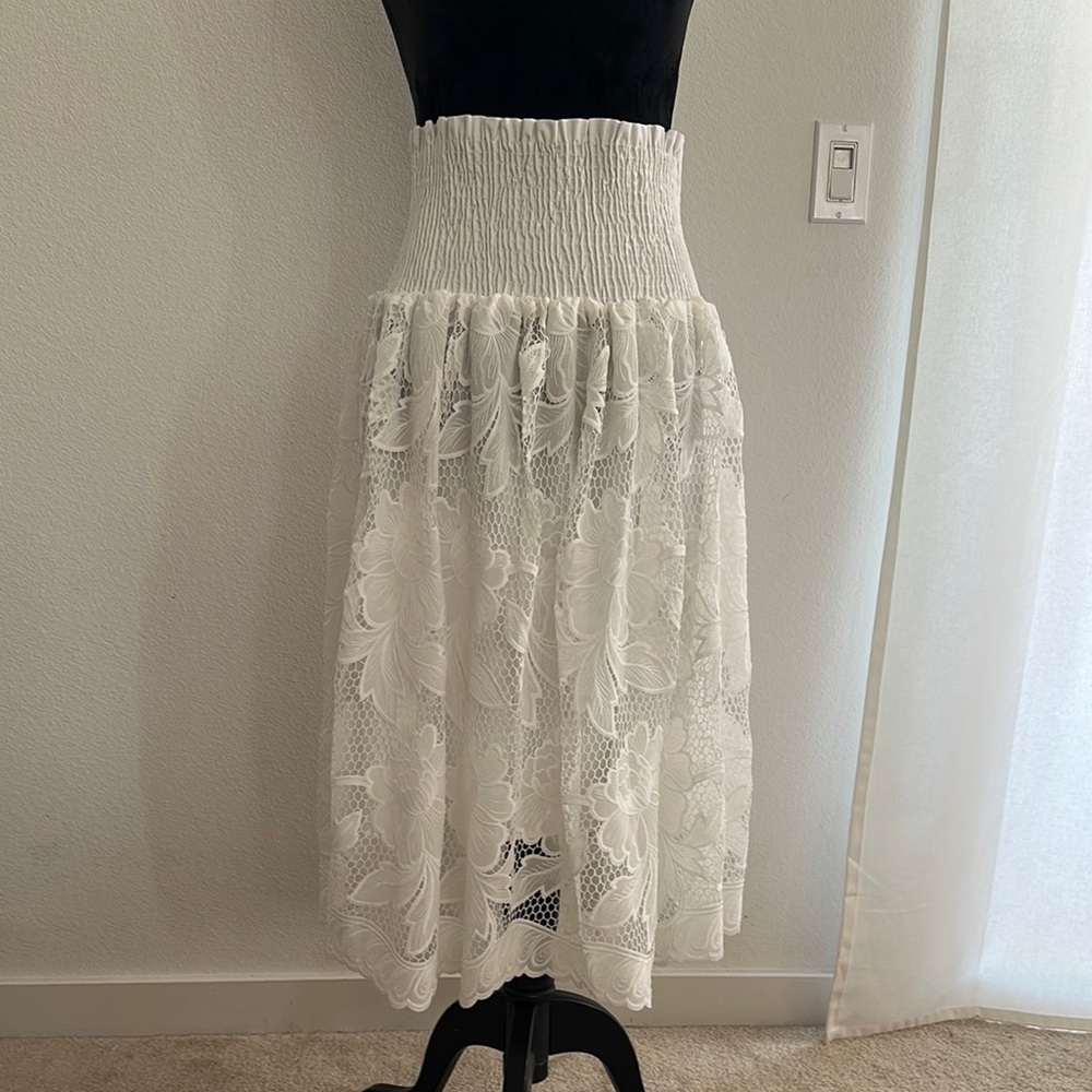 ❌ SOLD Delfi Smocked Lace Midi Skirt